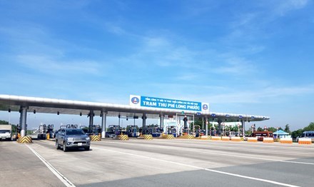 Làm đường cao tốc: Trung Quốc 5 triệu USD/km, Việt Nam 12 triệu USD