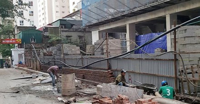 Hàng loạt công trình sai phép: Phạt xong rồi... để đó