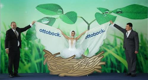 Khai trương trung tâm chỉnh hình đầu tiên tại Việt Nam