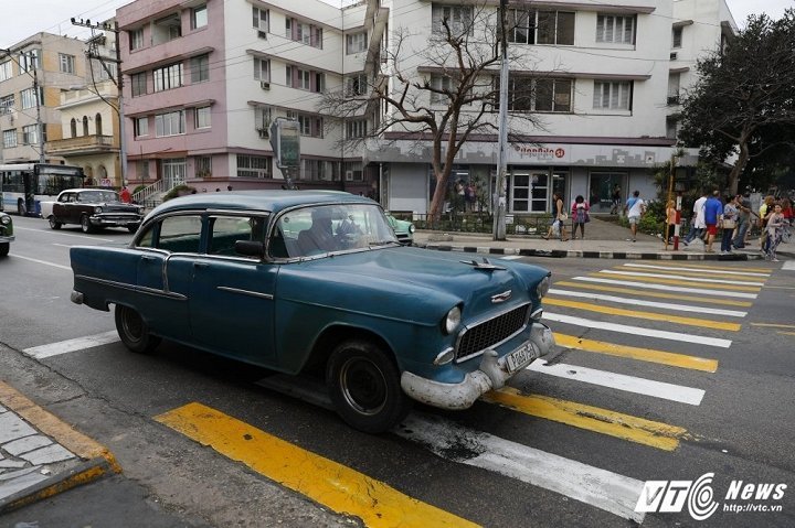 Những chuyện chưa từng kể về xe cổ ở Cuba: Khó như xin sửa xe cổ