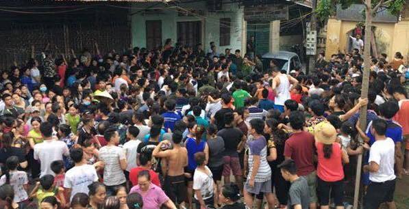 Bé 33 ngày bị mẹ trầm cảm giết: Thực nghiệm hiện trường