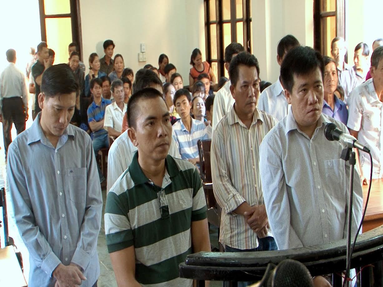 Hàng loạt quan chức ở Quảng Nam lãnh án tù