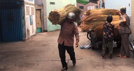 Làng chổi đót Sài Gòn: Thời vàng son xuất ngoại, nay hiu hắt bỏ nghề