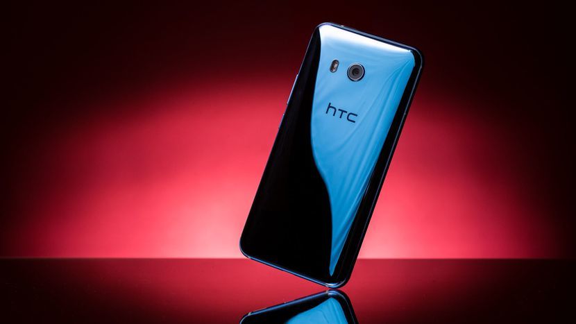 HTC thoát cảnh ế ẩm nhờ HTC U11?