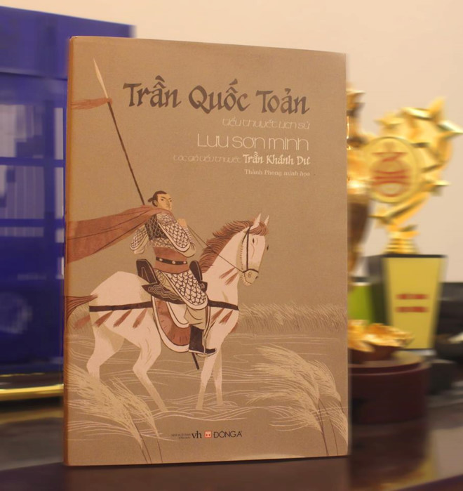 Tiểu thuyết lịch sử không bàn về những con số