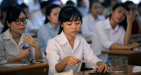 Cảnh báo lợi dụng công nghệ cao gian lận thi cử