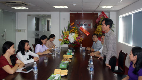 Phó chủ tịch UBND TP.HCM thăm báo VietNamNet