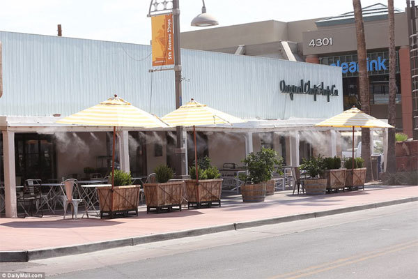 Hình ảnh những 'thành phố ma' Anh, Mỹ vì nắng nóng