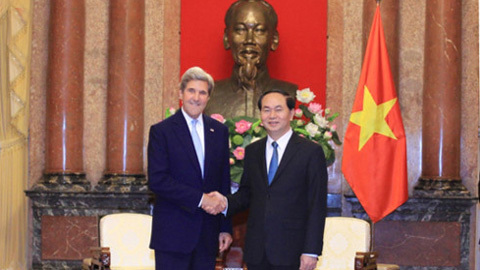 Chủ tịch nước tiếp cựu Ngoại trưởng Hoa Kỳ John Kerry