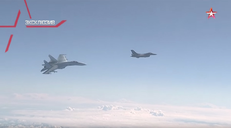 Chiến cơ NATO áp sát máy bay chở Bộ trưởng Quốc phòng Nga