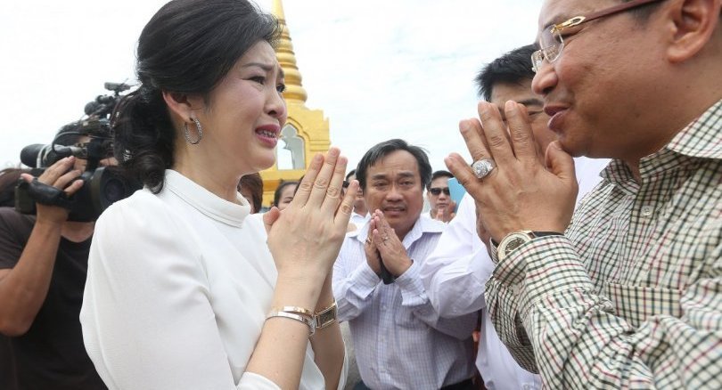 Cựu Thủ tướng Thái Yingluck khóc trong sinh nhật