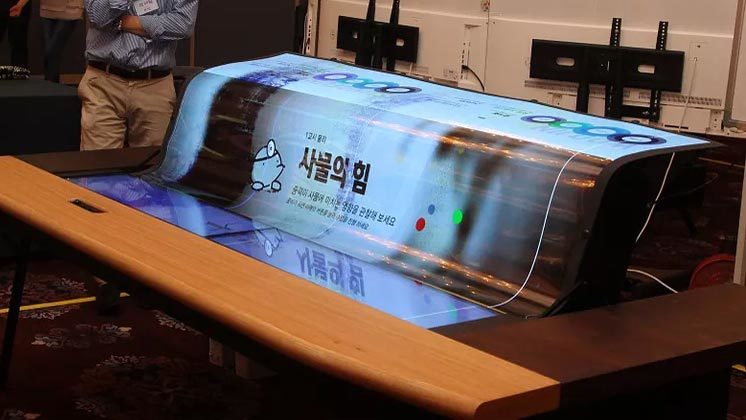 Ra mắt màn hình OLED trong suốt khổng lồ, uốn dẻo như dòng suối