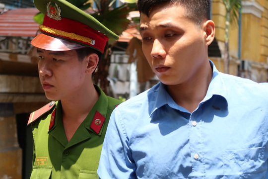 Án mạng từ những tiếng còi xe