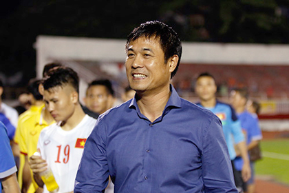 Mặc V-League bê bối, tướng Thắng rung đùi chờ... SEA Games