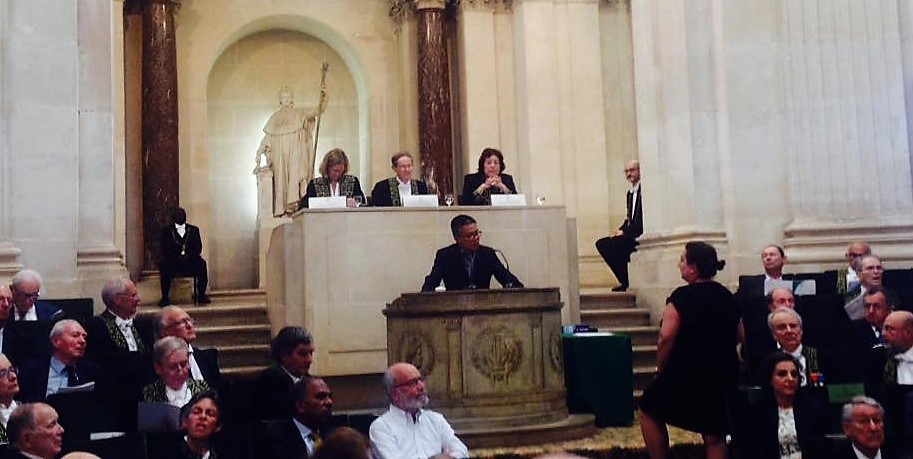 GS Châu phát biểu tại Viện Hàn lâm khoa học Pháp