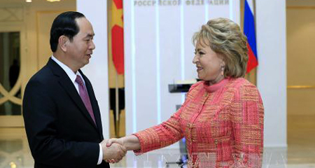 Chủ tịch nước hội kiến Chủ tịch Hội đồng LB Nga