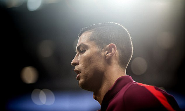 Ronaldo xác nhận có con sinh đôi nhờ đẻ thuê