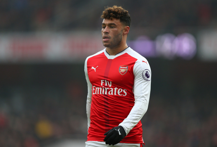 Chelsea tranh hàng với Liverpool, 