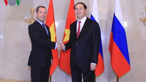 Chủ tịch nước hội kiến Thủ tướng Nga Medvedev