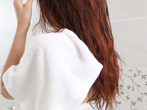 Người Việt chuộng hàng hiệu, thích khăn mặt không tên