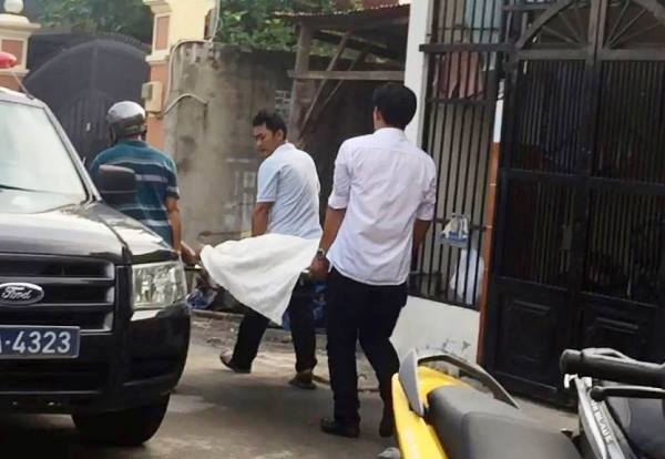 Cháu bàng hoàng phát hiện ông treo cổ chết trong phòng trọ