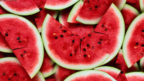 Những nguy hiểm khi ăn dưa hấu vào ngày nóng bức