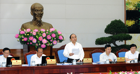 Thủ tướng: Một bộ phận cán bộ còn để tai tiếng tham nhũng