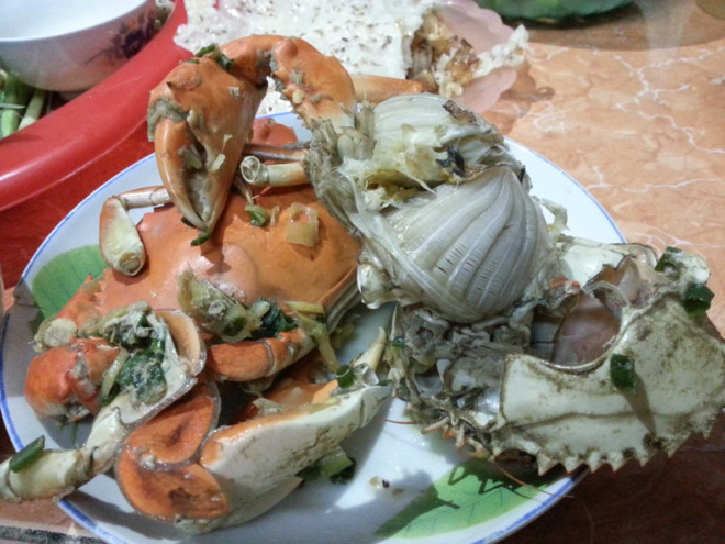 Mua cua biển giá rẻ, tưởng rẻ nhưng lại đắt