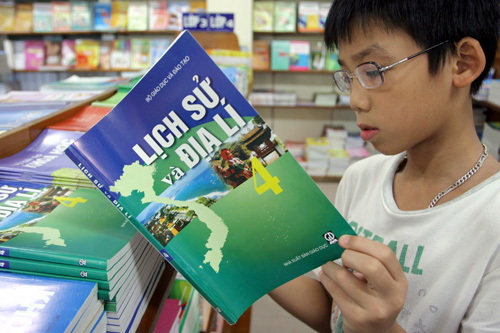 Sách giáo khoa mới phải đáp ứng 5 tiêu chuẩn, 19 tiêu chí