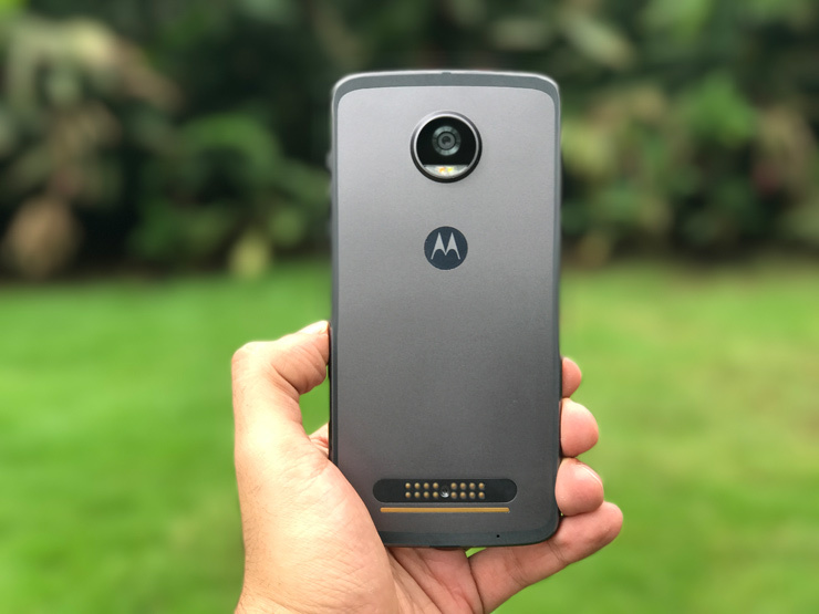 Motorola Z2 Play ra mắt tại ĐNÁ, cuối tháng về VN