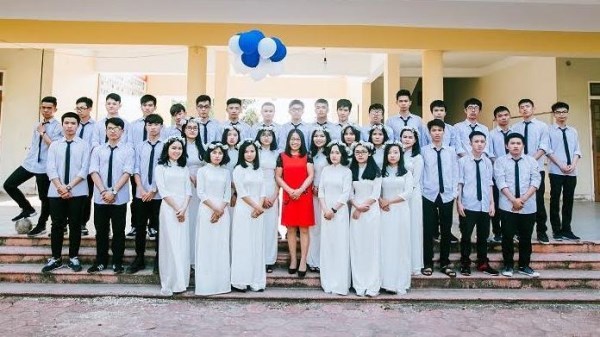 Lớp có 1 học sinh đạt 30 điểm, 12 học sinh đạt 29 điểm thi THPT quốc gia