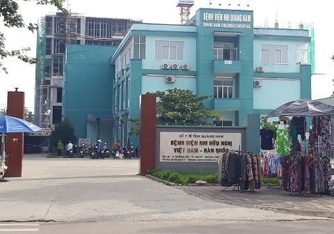 Bé trai tử vong bất thường sau khi tiêm thuốc ở bệnh viện