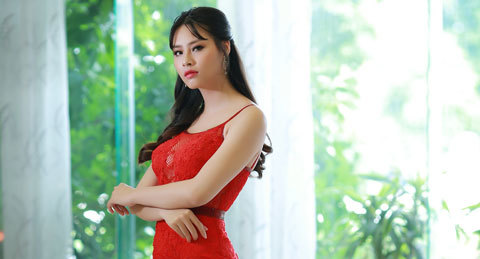 Đường cong quyến rũ của Hoa hậu biển Thuỳ Trang