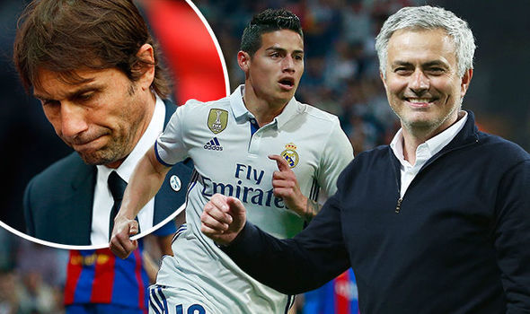 MU đánh bật Chelsea giành James Rodriguez, choáng với lương Messi