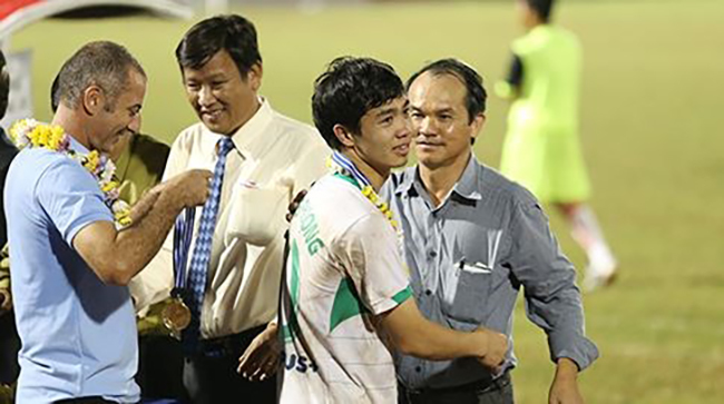 Bầu Đức 