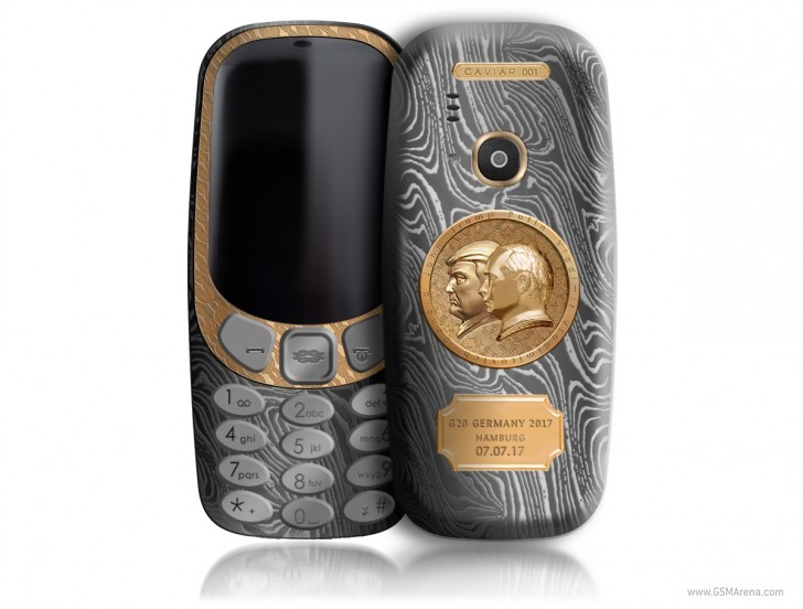 Choáng ngợp với Nokia 3310 phong cách Nga - Mỹ, giá 2.500 USD
