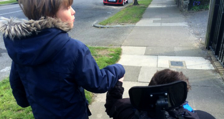 Bà mẹ gây tranh cãi vì không cho con nhận giải thưởng 