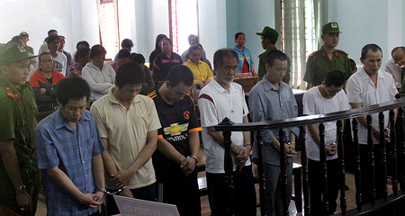 Băng trộm vàng khét tiếng miền Tây lãnh án 89 năm tù