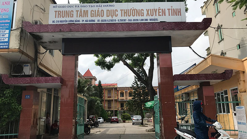 Kỷ luật Phó trưởng phòng quan hệ bất chính với nữ nhân viên