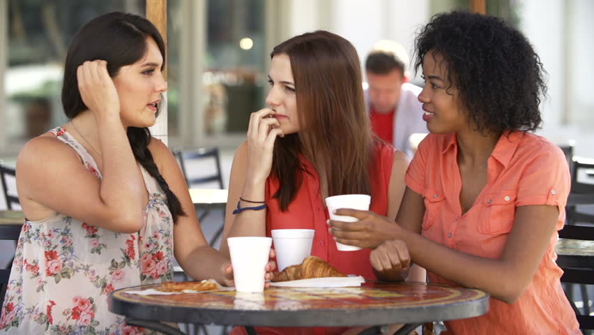 Những hội thoại tiếng Anh thường sử dụng với người mới quen