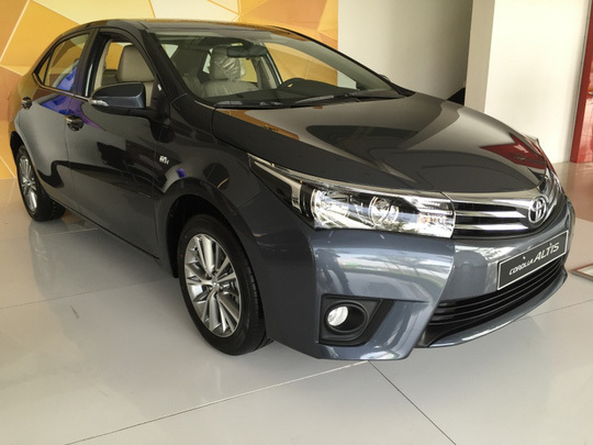 Toyota tiếp tục 'đại hạ giá' xe lần 2 trong tháng