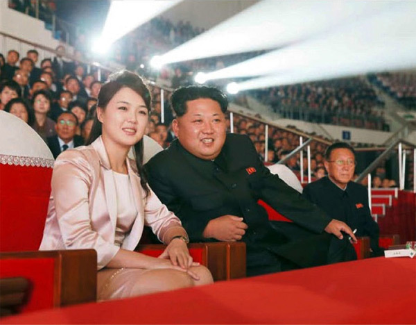 Vợ ông Kim Jong Un bất ngờ tái xuất