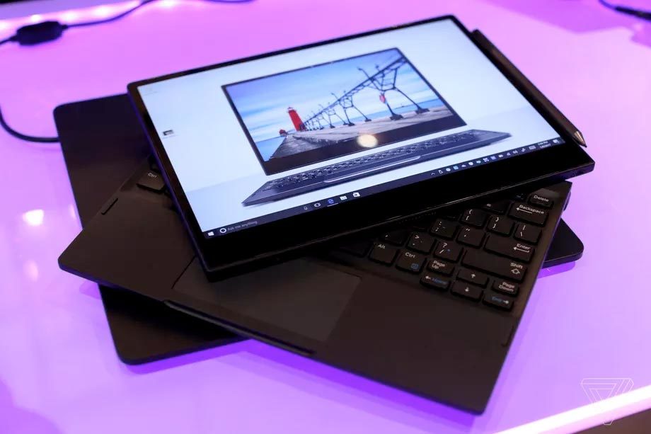 Trình làng laptop sạc không dây đầu tiên thế giới