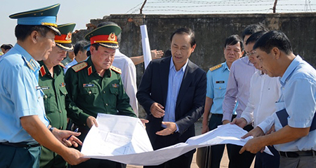 Bộ trưởng Quốc phòng: Bàn giao 1.500 ha đất quốc phòng cho 13 sân bay