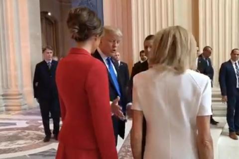 Tổng thống Trump khen Đệ nhất phu nhân Pháp dáng đẹp