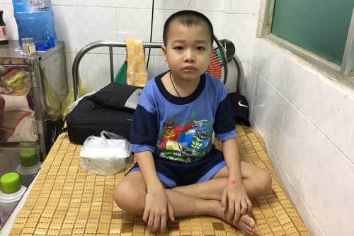 Cha mẹ khốn đốn vì toa thuốc của con gần 40 triệu