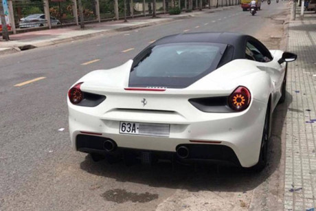 Ferrari 488 GTB 16 tỷ của Cường Đô la 'làm dâu' Tiền Giang