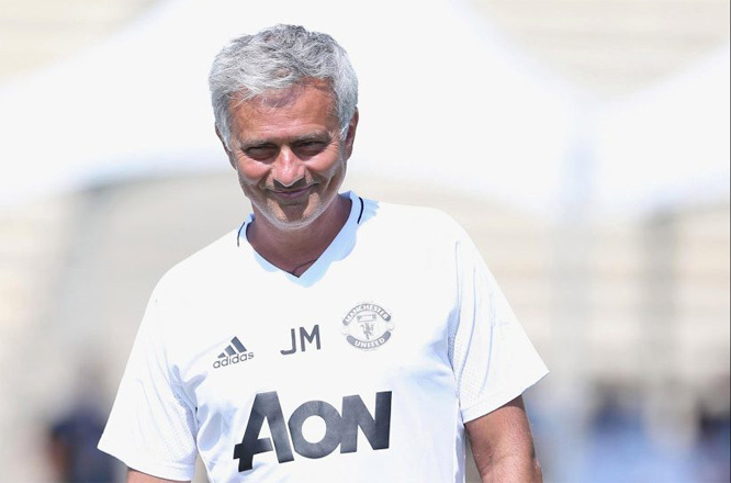 Mourinho còn hơn 100 triệu bảng đại náo chuyển nhượng