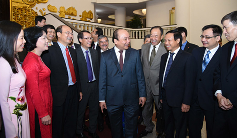 Thủ tướng: Vị thế đất nước nâng cao là nhờ đóng góp của ngành ngoại giao