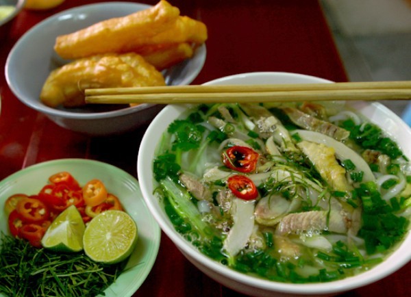 Những quán ăn trên 30 năm vẫn đắt khách ở Hà Nội